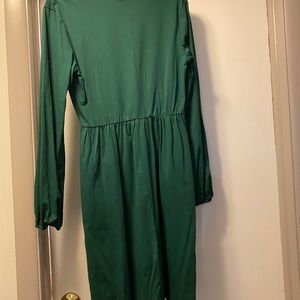 Green long sleeve dress